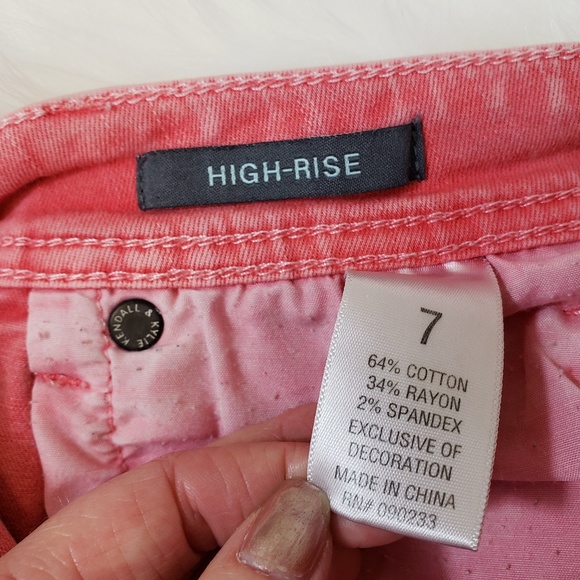 Kendall & Kylie Pink Studded High Rise Short - Picture 4 of 4